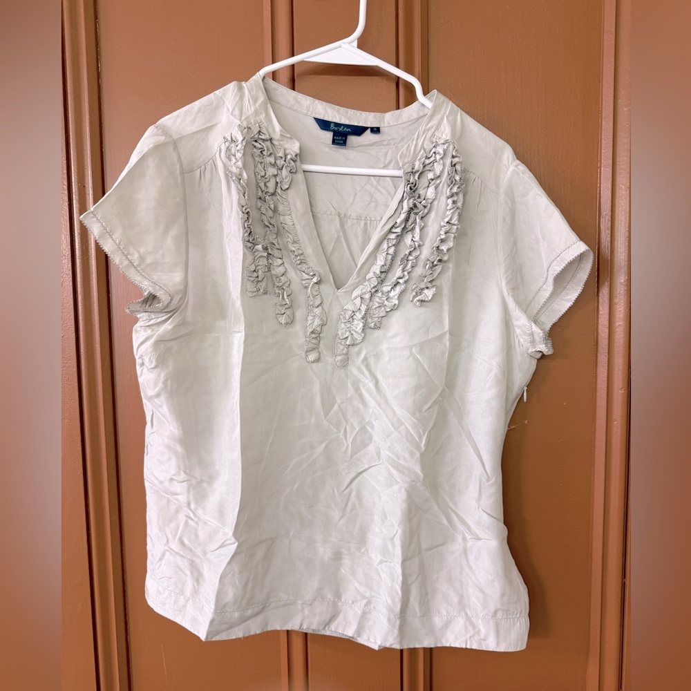 Boden Grey Silk Blouse Lightweight Ruffles Short Sleeve Size 12